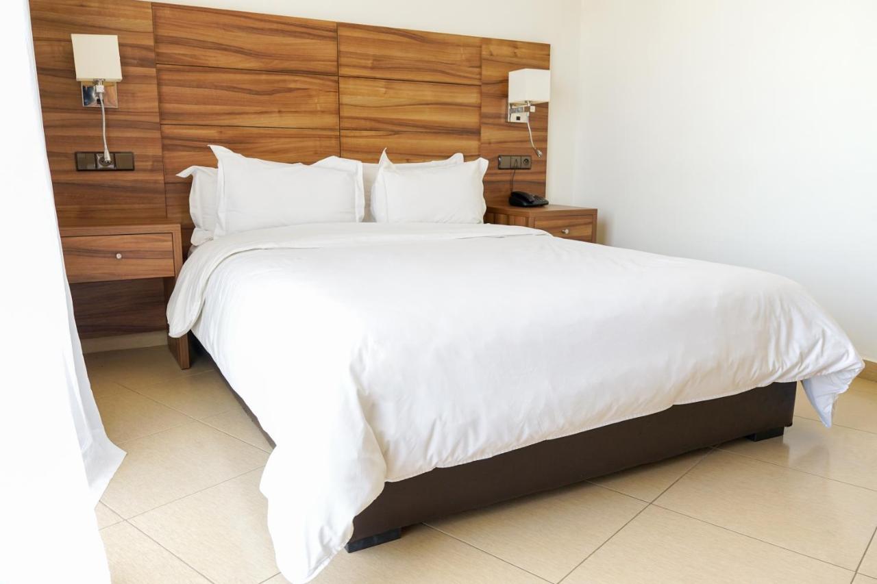 Hotel El Djenina Tanger Kültér fotó