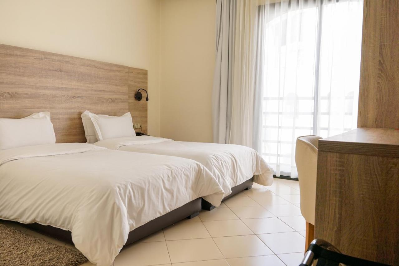 Hotel El Djenina Tanger Kültér fotó