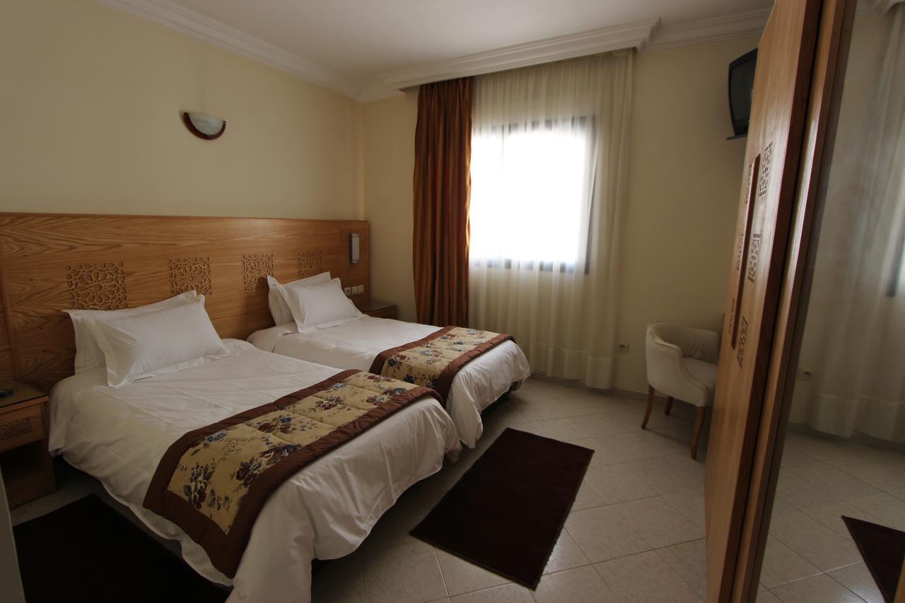 Hotel El Djenina Tanger Kültér fotó